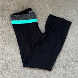 Yoga Pants with teal waist detail